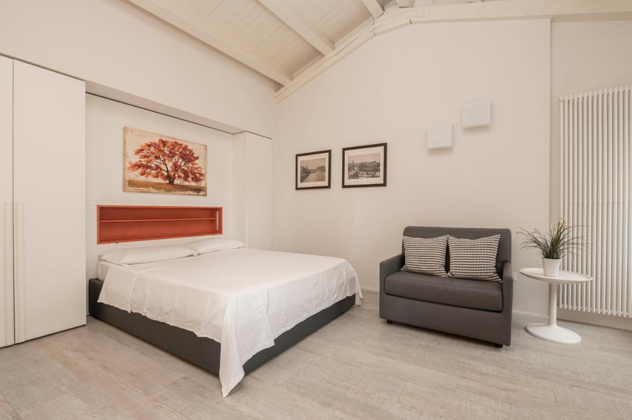Vicolo Zini Apartments Verona Ngoại thất bức ảnh