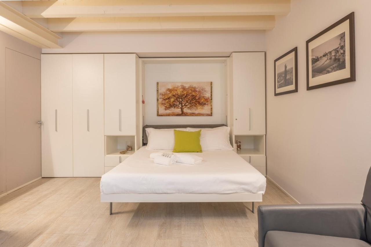 Vicolo Zini Apartments Verona Ngoại thất bức ảnh