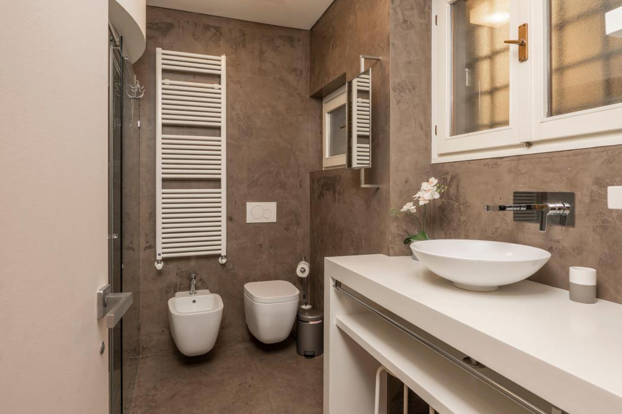 Vicolo Zini Apartments Verona Ngoại thất bức ảnh
